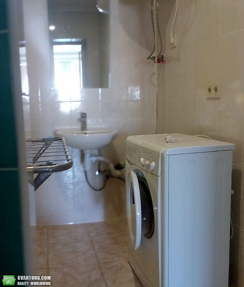 Rent out 1-room apartment. Киев,  Борщаговская — photo 3
