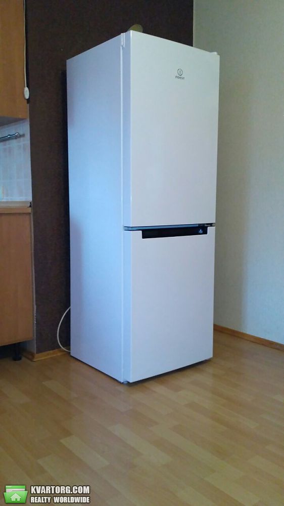 Rent out 3-room apartment. Киев, Качуровского Игоря переул — photo 3