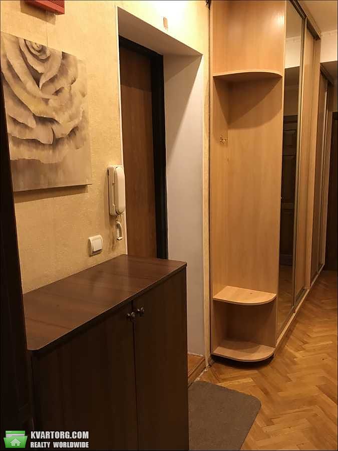 Rent out 2-room apartment. Киев, Белорусская — photo 7