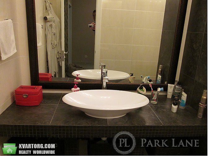 Sell 2-room apartment. Киев,  Днепровская наб — photo 2