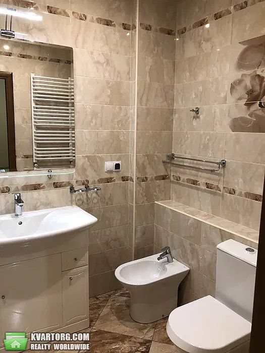 Rent out 1-room apartment. Львов, Червоної Калини — photo 4