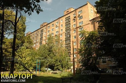 Rent out 2-room apartment. Киев,  Жилянская — photo 2