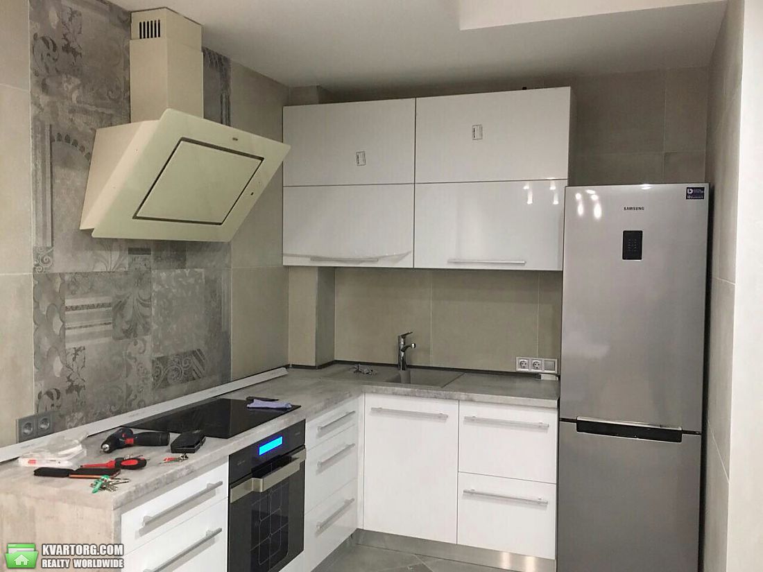 Sell 2-room apartment. Киев,  Днепровская наб — photo 3
