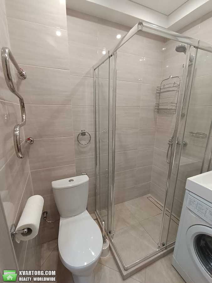 Rent out 1-room apartment. Киев, Ореста Левицького — photo 3