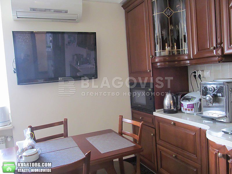 Sell 3-room apartment. Киев,  Старонаводницкая — photo 1