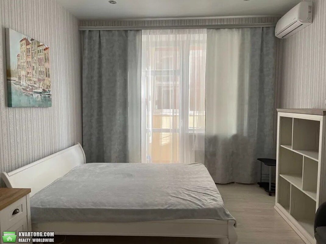Rent out 1-room apartment. Киев,  Лабораторный пер — photo 6