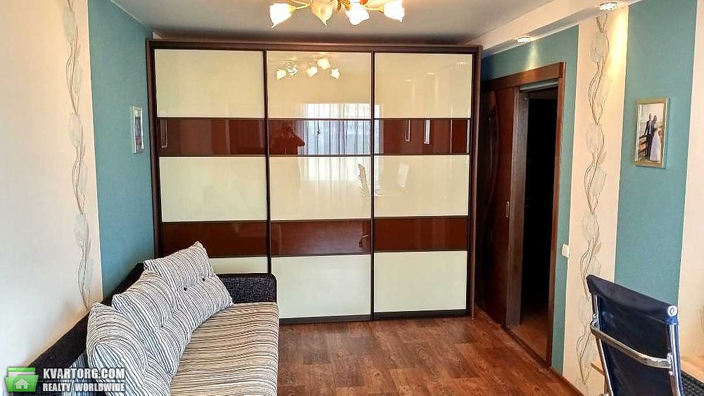 Sell 1-room apartment. Киев,  Петропавловская — photo 1