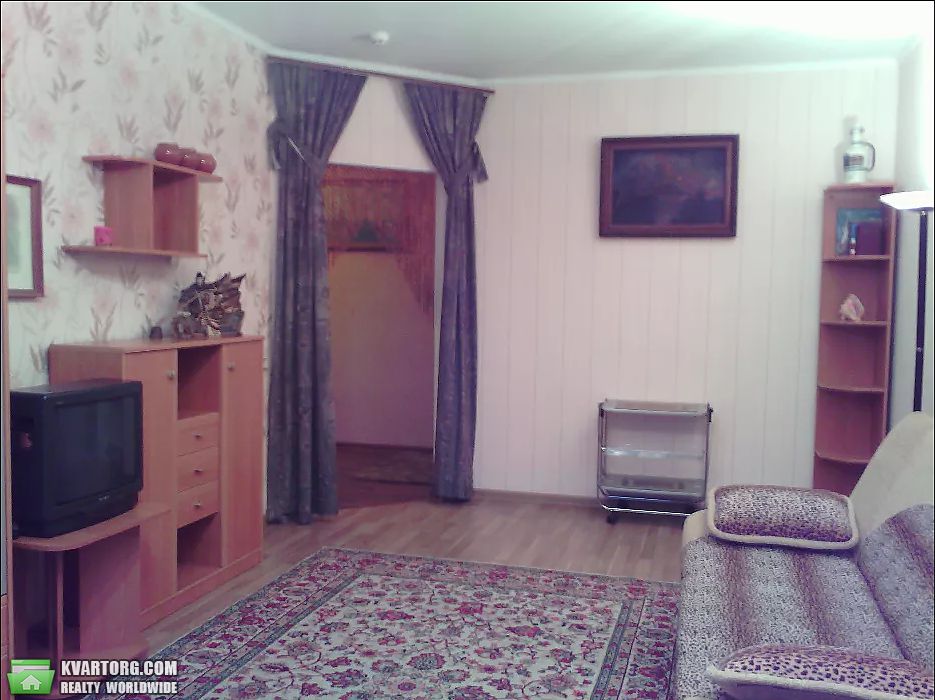 Rent out 2-room apartment. Киев,  Чавдар — photo 2