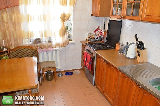 Rent out 3-room apartment. Киев,  Крушельницкой — photo 3