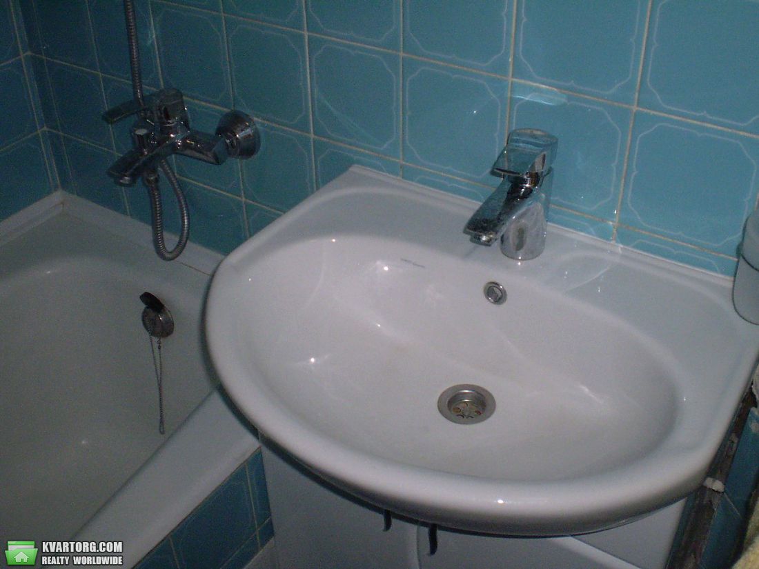 Rent out 2-room apartment. Киев,  Тростянецкая — photo 6