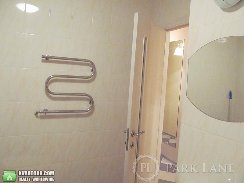 Sell 3-room apartment. Киев,  Почайнинская — photo 4
