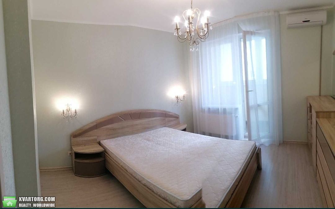 Rent out 4-room apartment. Киев,  Глушкова пр — photo 9