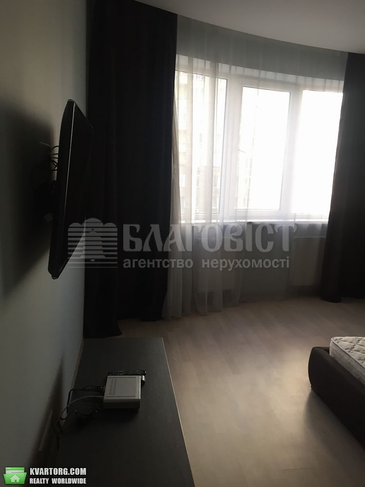 Rent out 3-room apartment. Киев,  Механизаторов — photo 6