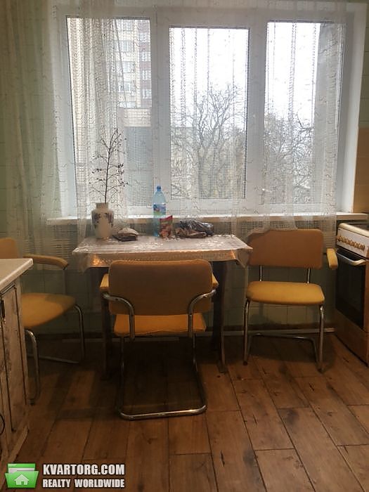Rent out 3-room apartment. Киев,  Мирного Панаса — photo 4