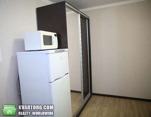 Rent out 2-room apartment. Киев, Урловская — photo 2