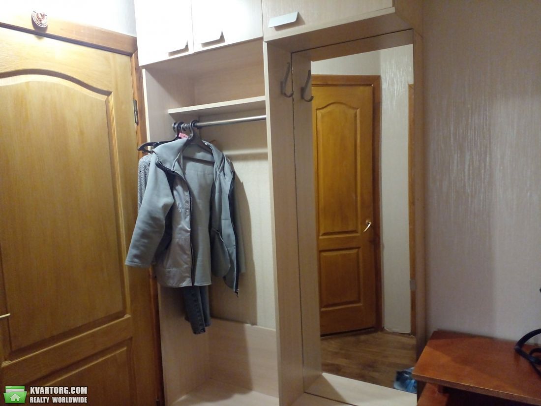 Rent out 1-room apartment. Киев,  Курнатовского — photo 4