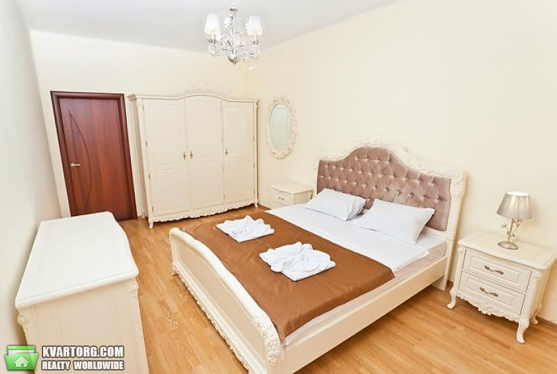 Rent out 3-room apartment. Киев,  Белорусская — photo 2