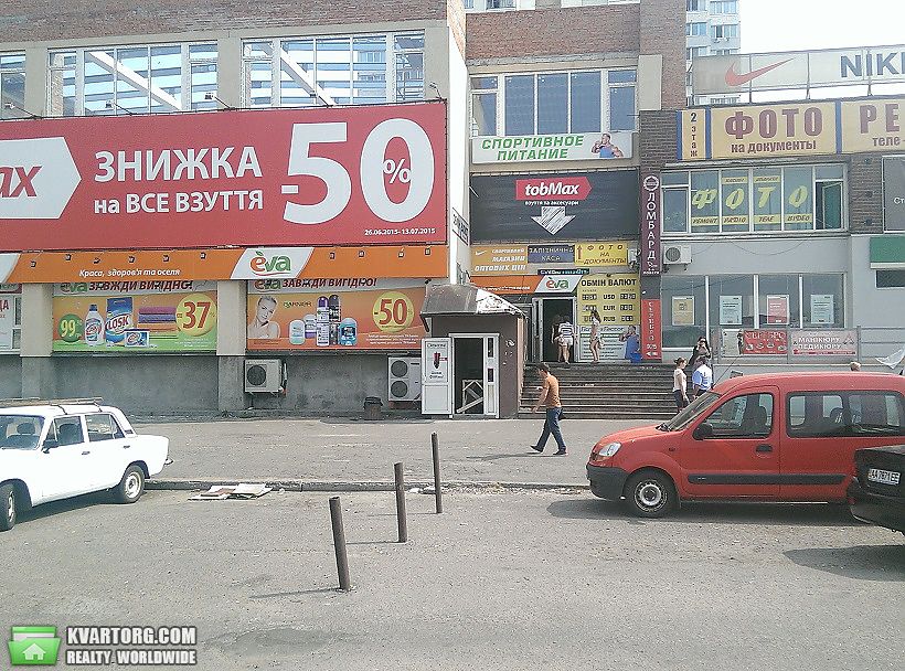 Rent out shop. Киев,  Бажана — photo 1