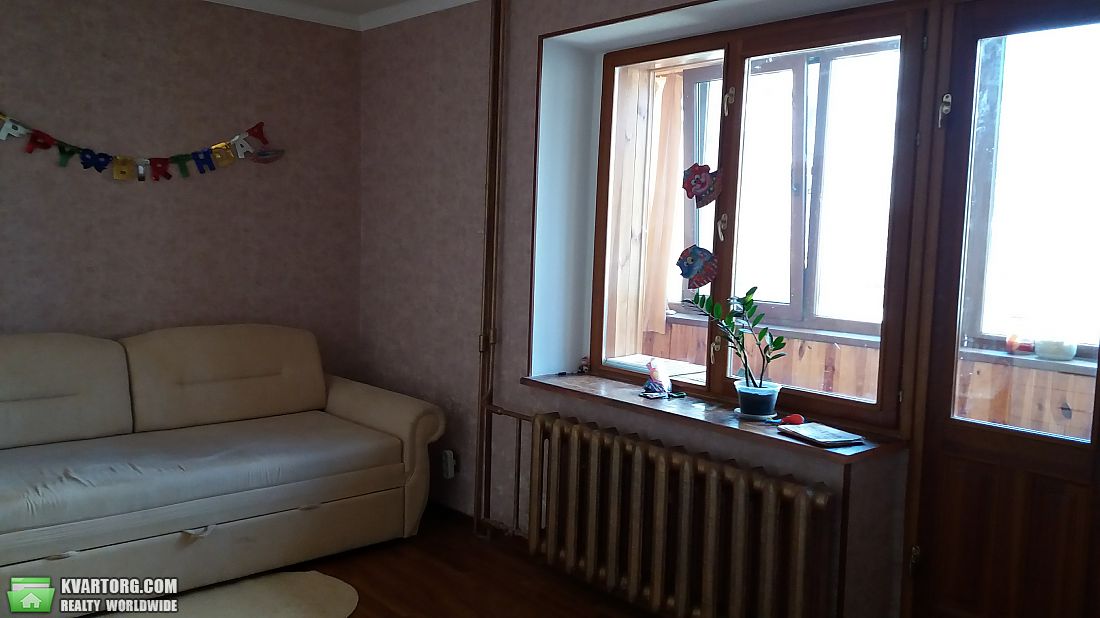 Rent out 2-room apartment. Киев, Петрицкого — photo 3