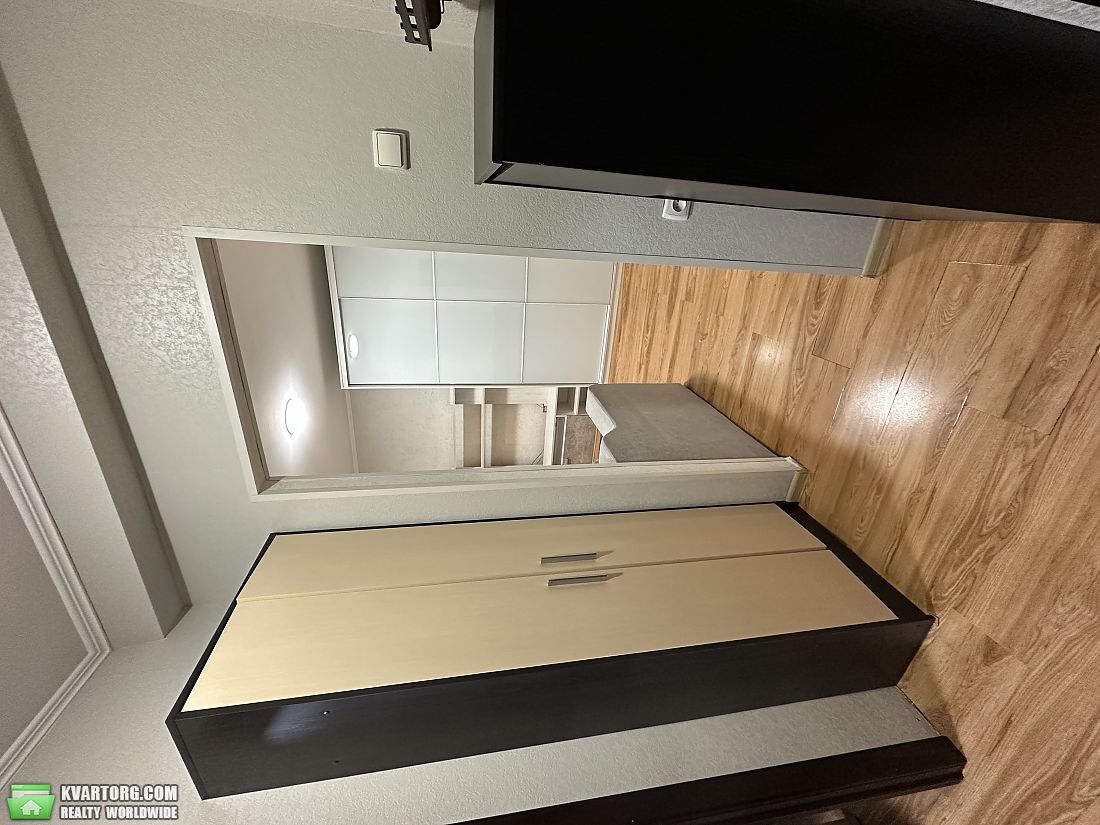 Rent out 1-room apartment. Киев,  Лайоша Гавро — photo 9