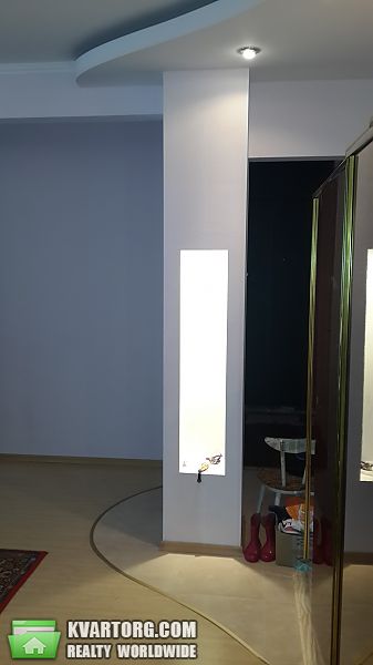 продам 3-комнатную квартиру. Киев,  Комарова - фото 1
