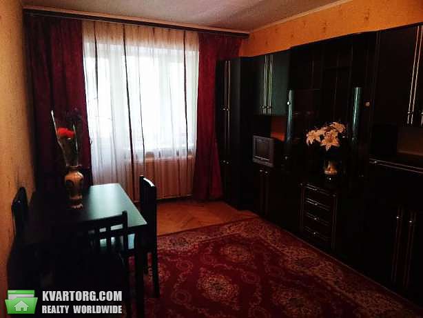 Rent out 1-room apartment. Киев, Бурмистеннко — photo 1