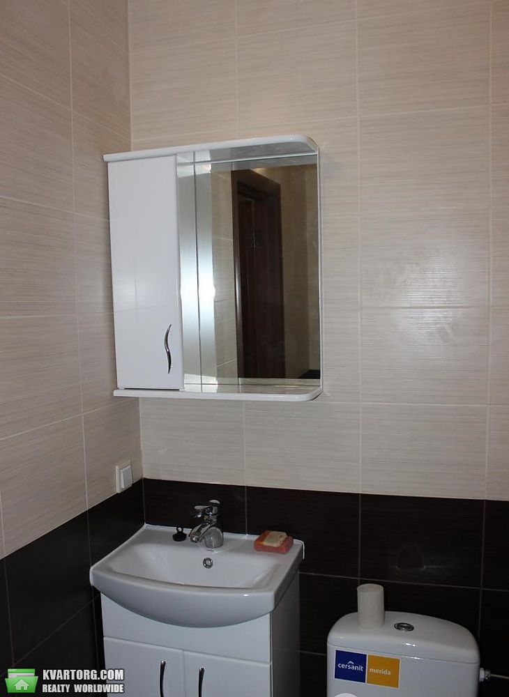 Rent out 2-room apartment. Киев,  Клавдиевская — photo 6