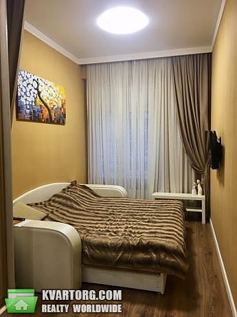 Rent out 1-room apartment. Киев,  Крейсера Авроры — photo 5