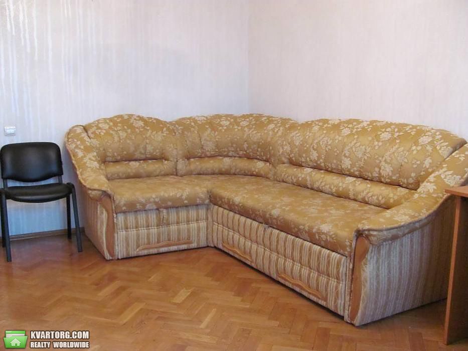 Rent out 3-room apartment. Киев,  Кутузова — photo 2