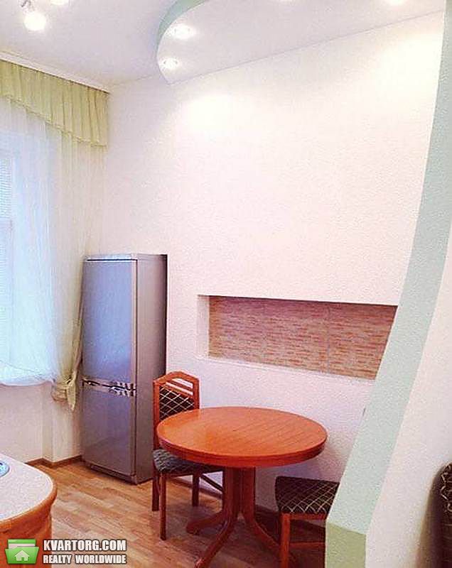 Rent out 2-room apartment. Киев,  Владимирская — photo 7