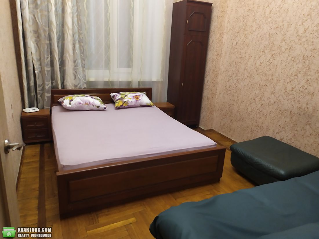 Rent out 3-room apartment. Одесса,  Нежинская — photo 1