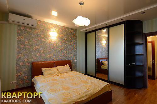 Rent out 3-room apartment. Киев,  Голосеевская — photo 1