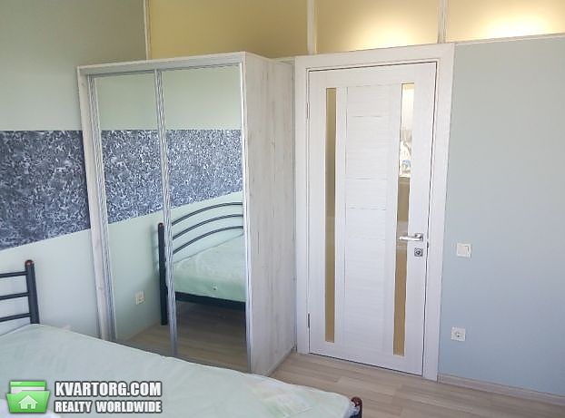 Rent out 2-room apartment. Киев,  Харьковское шоссе — photo 3