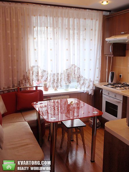 Rent out 2-room apartment. Киев, Баумана — photo 3