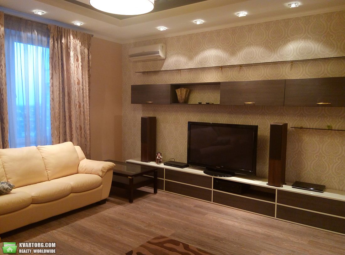 Rent out 2-room apartment. Одесса, Фонтанская дорога — photo 1