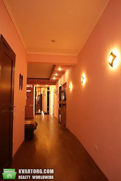 Rent out 3-room apartment. Киев,  Днепровская наб — photo 3