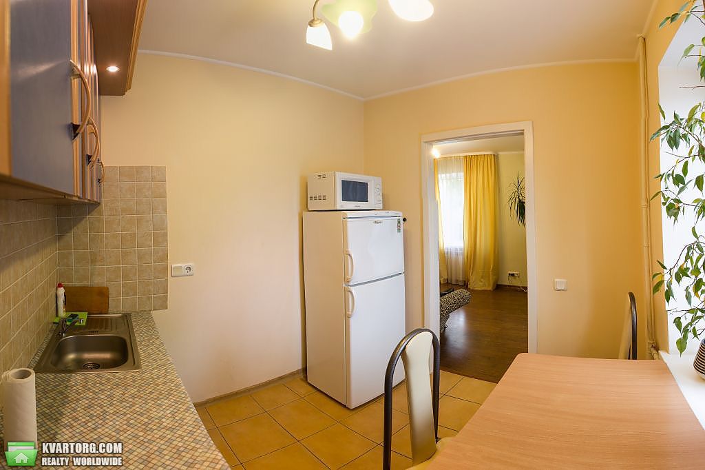 Sell 1-room apartment. Киев, Деревлянская — photo 1