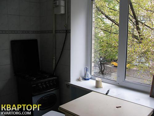 Rent out 1-room apartment. Киев, Оболнский проспект — photo 4