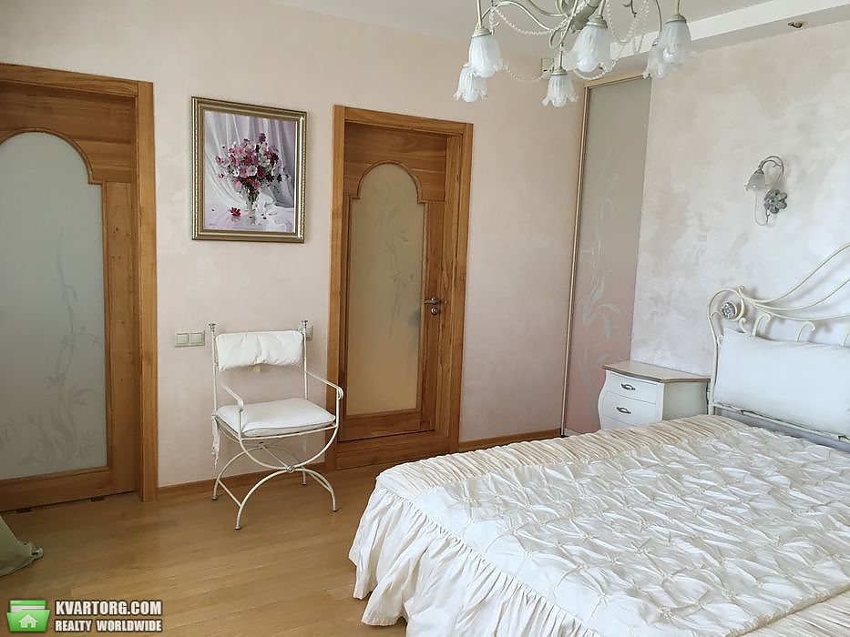 Rent out 2-room apartment. Киев,  Никольско-Слободская — photo 4