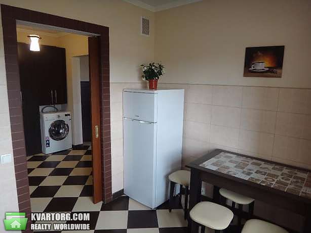 Rent out 2-room apartment. Киев,  Харьковское шоссе — photo 3