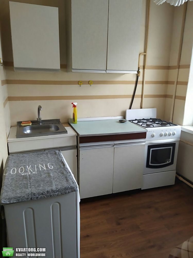 Rent out 1-room apartment. Киев,  Днепровская наб — photo 2