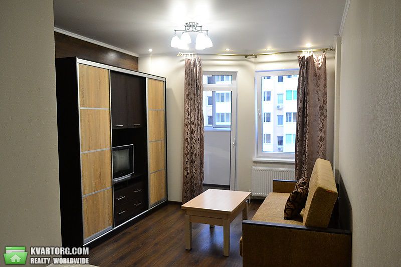 Rent out 1-room apartment. Одесса, Радужный массив — photo 3