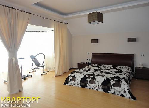 Rent out house. Киев, Богатырская — photo 3