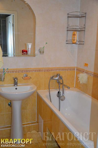 Sell 2-room apartment. Киев,  Соломенская — photo 9