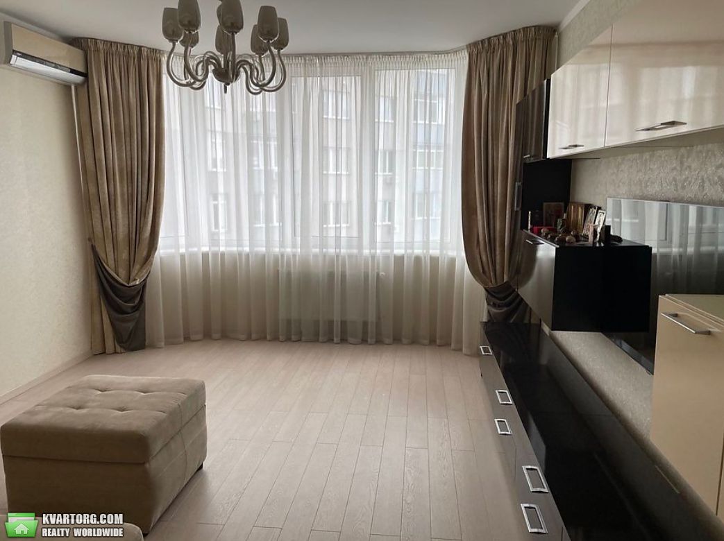 Rent out 2-room apartment. Киев, градинская — photo 2