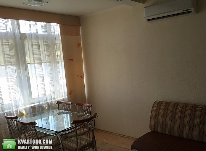 Sell 2-room apartment. Киев, Никольско-Слободская — photo 4