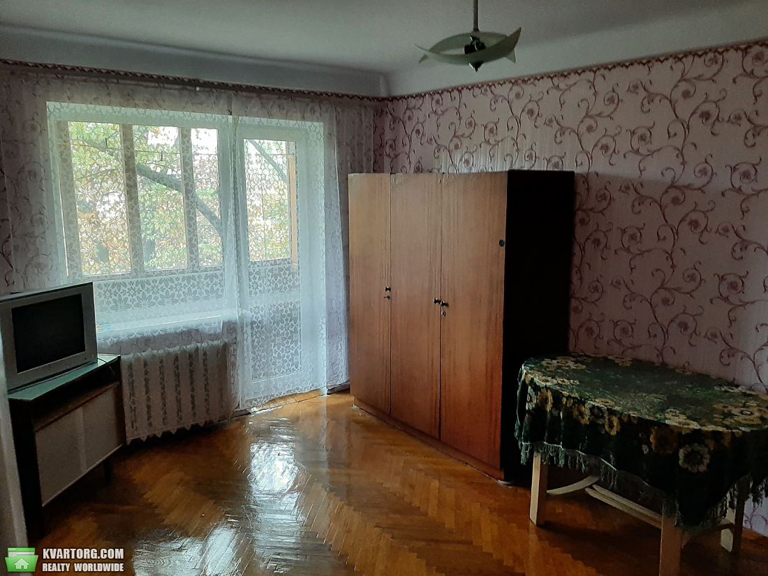 Rent out 2-room apartment. Киев,  Курнатовского — photo 3