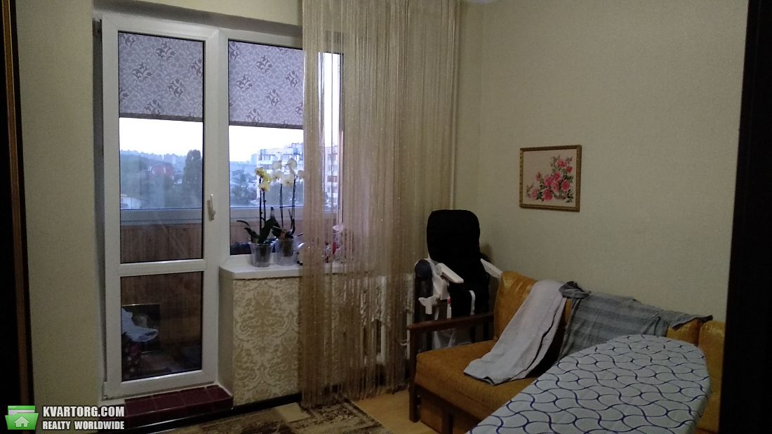 Sell 3-room apartment. Киев,  Петропавловская — photo 2
