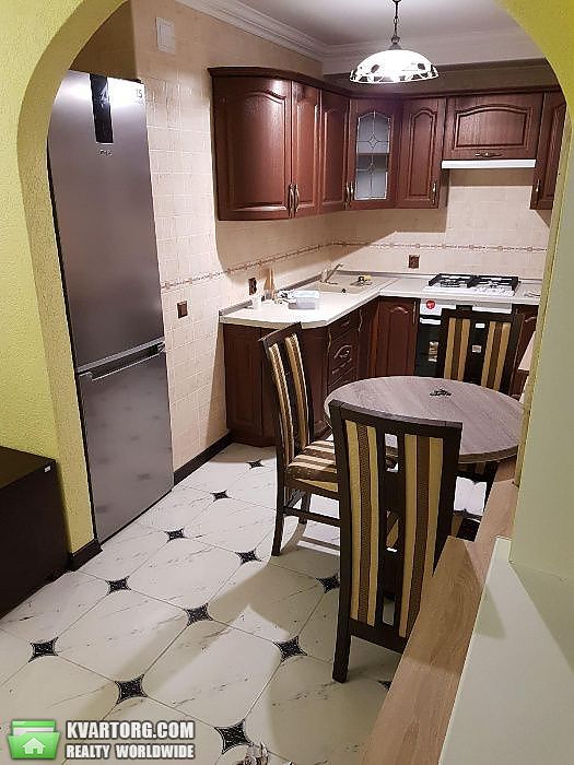 Rent out 2-room apartment. Киев,  Леси Украинки бул — photo 1