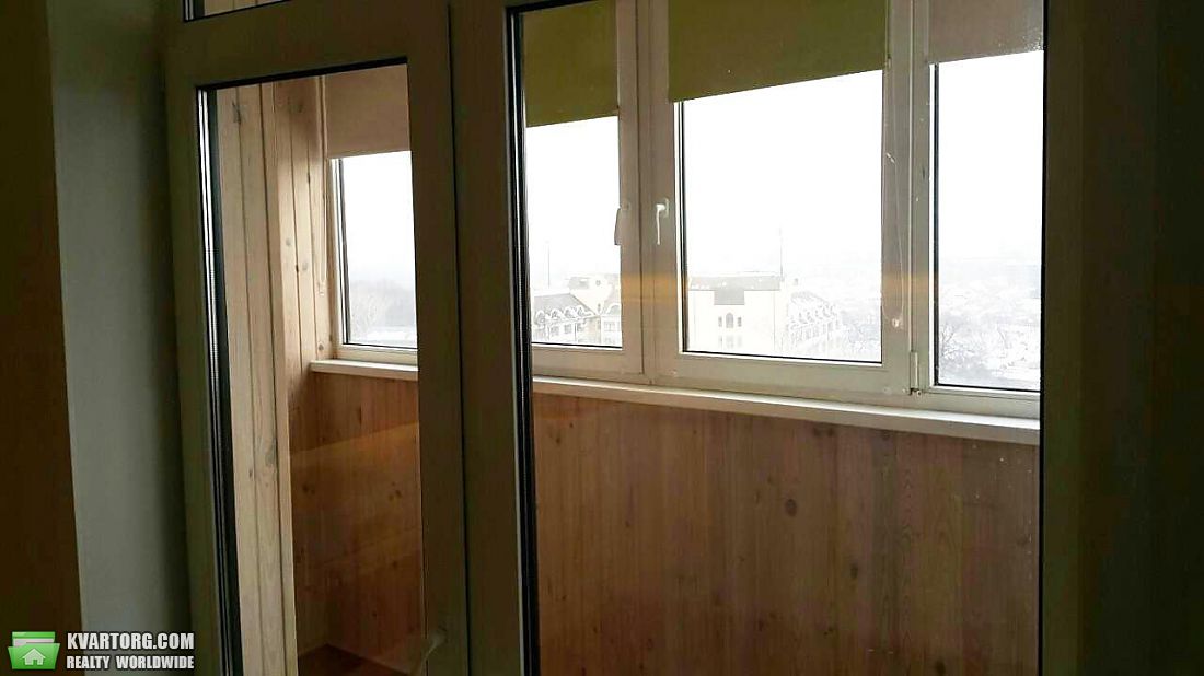 Rent out 3-room apartment. Киев, Сикорского — photo 9